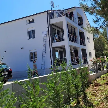 Apartment Domo I Gago *